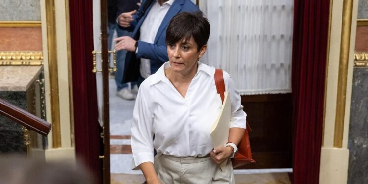 El gobierno renuncia a reformar la ley del suelo para acercar el apoyo de podemos al decreto de vivienda 2026 - justicia - iustitia. Bg El gobierno renuncia a reformar la ley del suelo para acercar el apoyo de podemos al decreto de vivienda 2026