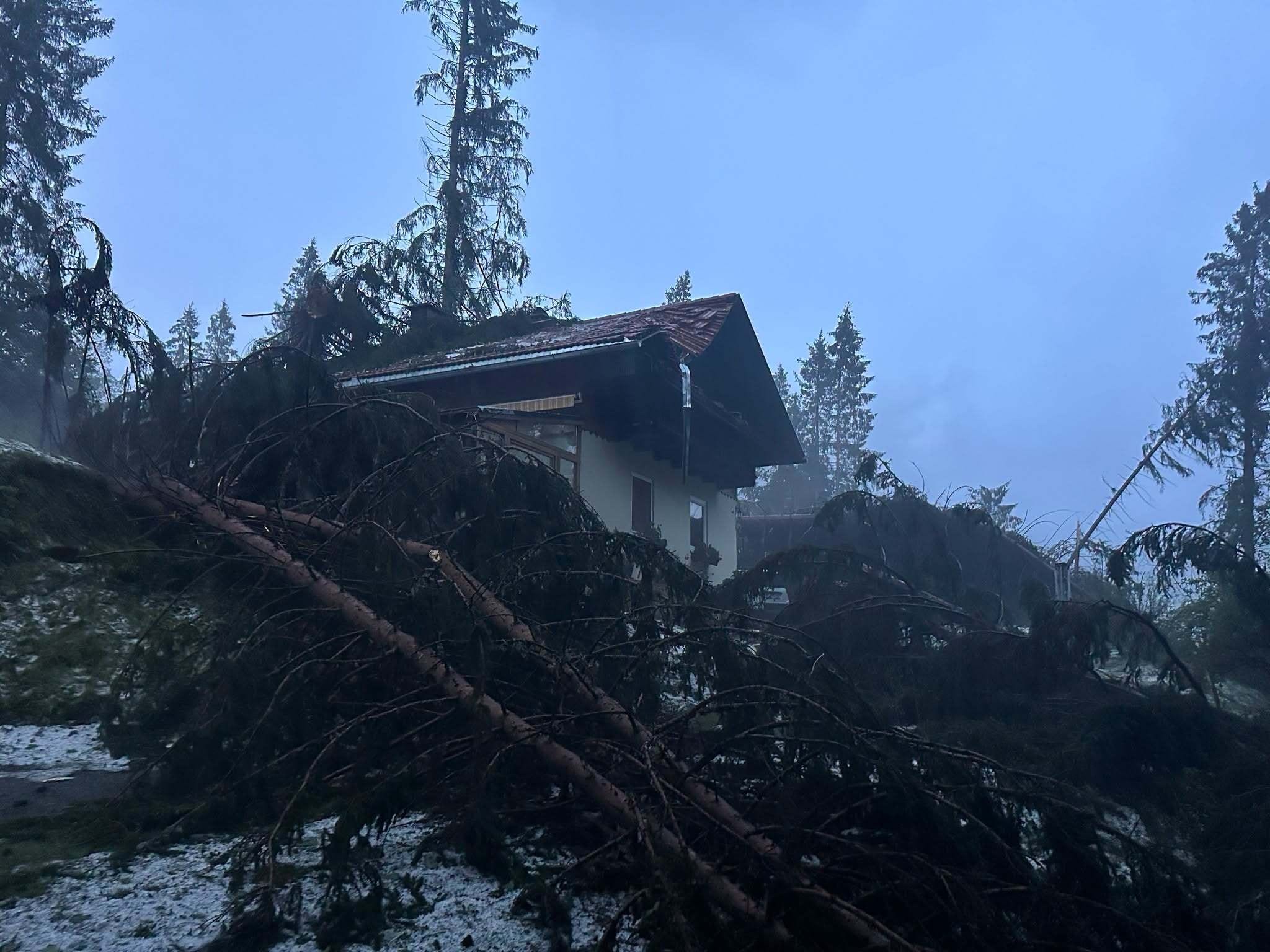 Hagel und sturm - ein kurzes gewitter verursachte schwere schäden 2026