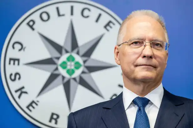 Inteligjenca europiane paralajmëron: rusia mund të testojë nato-n brenda muajsh 2026 - юстиция Inteligjenca europiane paralajmëron: rusia mund të testojë nato-n brenda muajsh 2026 inteligjenca europiane paralajm ron rusia mund testoj n 3 shërbimet europiane të inteligjencës kanë ngritur shqetësimin se rusia mund të ndërmarrë një veprim më të... Iustitia. Bg inteligjenca europiane paralajmëron: rusia mund të testojë nato-n brenda muajsh 2026 2026-09-21 08:17:12 юстиция