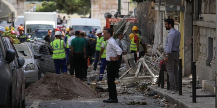 Δούκας για την έκρηξη στην λυσικράτους: υπάρχουν αγνοούμενοι – είναι μέσα σκυλιά και ερευνούν 2026 - δικαιοσυνη - iustitia. Bg Δούκας για την έκρηξη στην λυσικράτους: υπάρχουν αγνοούμενοι – είναι μέσα σκυλιά και ερευνούν 2026