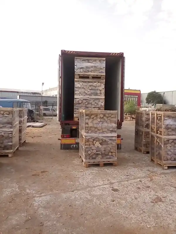 Firewood pallet crates 1m3 hardwood Firewood pallet crates 1m3 hardwood oak kiln dried logs packed for export wholesale firewood manufacturer fsc certified low moisture