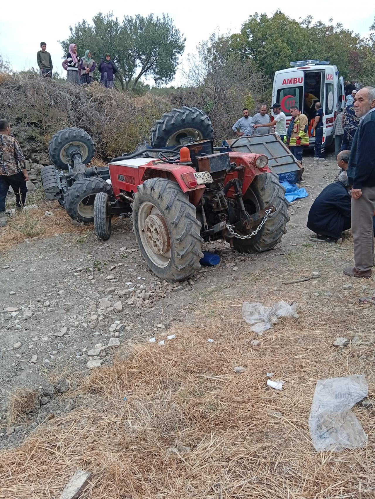 Bilgiç manisa'da yürek yakan kaza: traktör devrildi, 2 ölü, 3 yaralı var 2026 manisa rek yakan kaza trakt devrildi yaral var 2026 1 bilgiç edinilen bilgiye göre, kaza demirci ilçesi hırkalı mahallesi ali pınar mevkisinde meydana geldi. Süleyman bilgiç... Iustitia. Bg manisa'da yürek yakan kaza: traktör devrildi, 2 ölü, 3 yaralı var 2026 2026-09-27 18:21:00 adalet - iustitia. Bg bilgiç