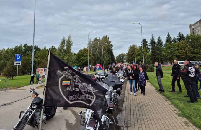 Motociklininkų kolona rokiškio motociklininkų kolona rokiškio gimtadienį skelbė „visu garsu“ 2026 motociklinink kolona roki kio gimtadien skelb visu gars 179 motociklininkų kolona rokiškio iustitia. Bg gimtasis rokiškis
ne tik techninio sporto mėgėjus žavi motociklininkų kolonos: tai ir laisvės pojūtis, bendrystės jausmas, tarsi kelias taptų bendras visiems. Rokiškio 527-ojo... Motociklininkų kolona rokiškio gimtadienį skelbė „visu garsu“ 2026 2026-09-24 12:55:37 teisingumas - iustitia. Bg motociklininkų kolona rokiškio