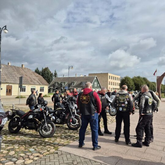 Motociklininkų kolona rokiškio motociklininkų kolona rokiškio gimtadienį skelbė „visu garsu“ 2026 motociklinink kolona roki kio gimtadien skelb visu gars 181 motociklininkų kolona rokiškio iustitia. Bg gimtasis rokiškis
ne tik techninio sporto mėgėjus žavi motociklininkų kolonos: tai ir laisvės pojūtis, bendrystės jausmas, tarsi kelias taptų bendras visiems. Rokiškio 527-ojo... Motociklininkų kolona rokiškio gimtadienį skelbė „visu garsu“ 2026 2026-09-24 12:55:37 teisingumas - iustitia. Bg motociklininkų kolona rokiškio
