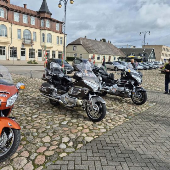 Motociklininkų kolona rokiškio motociklininkų kolona rokiškio gimtadienį skelbė „visu garsu“ 2026 motociklinink kolona roki kio gimtadien skelb visu gars 183 motociklininkų kolona rokiškio iustitia. Bg gimtasis rokiškis
ne tik techninio sporto mėgėjus žavi motociklininkų kolonos: tai ir laisvės pojūtis, bendrystės jausmas, tarsi kelias taptų bendras visiems. Rokiškio 527-ojo... Motociklininkų kolona rokiškio gimtadienį skelbė „visu garsu“ 2026 2026-09-24 12:55:37 teisingumas - iustitia. Bg motociklininkų kolona rokiškio