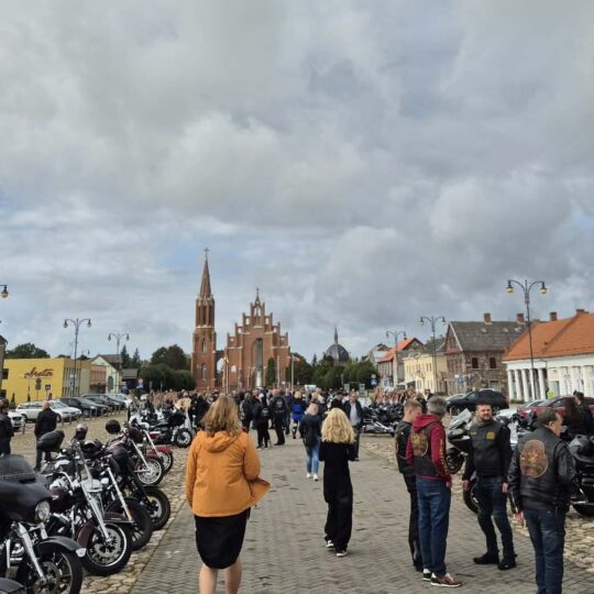 Motociklininkų kolona rokiškio motociklininkų kolona rokiškio gimtadienį skelbė „visu garsu“ 2026 motociklinink kolona roki kio gimtadien skelb visu gars 184 motociklininkų kolona rokiškio iustitia. Bg gimtasis rokiškis
ne tik techninio sporto mėgėjus žavi motociklininkų kolonos: tai ir laisvės pojūtis, bendrystės jausmas, tarsi kelias taptų bendras visiems. Rokiškio 527-ojo... Motociklininkų kolona rokiškio gimtadienį skelbė „visu garsu“ 2026 2026-09-24 12:55:37 teisingumas - iustitia. Bg motociklininkų kolona rokiškio