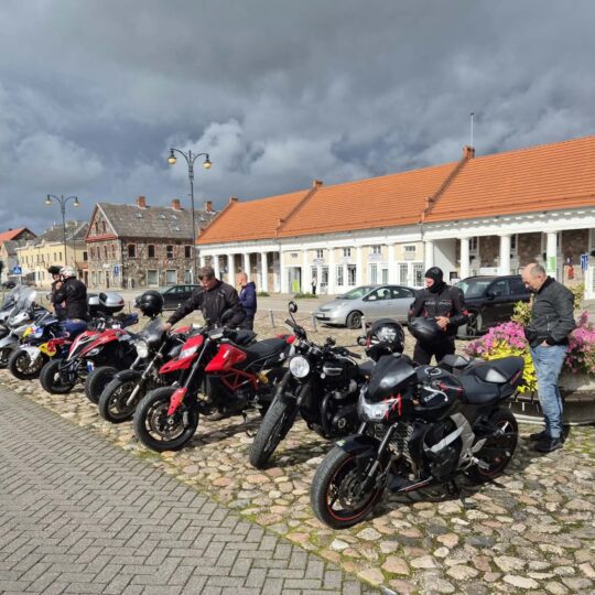 Motociklininkų kolona rokiškio motociklininkų kolona rokiškio gimtadienį skelbė „visu garsu“ 2026 motociklinink kolona roki kio gimtadien skelb visu gars 193 motociklininkų kolona rokiškio iustitia. Bg gimtasis rokiškis
ne tik techninio sporto mėgėjus žavi motociklininkų kolonos: tai ir laisvės pojūtis, bendrystės jausmas, tarsi kelias taptų bendras visiems. Rokiškio 527-ojo... Motociklininkų kolona rokiškio gimtadienį skelbė „visu garsu“ 2026 2026-09-24 12:55:37 teisingumas - iustitia. Bg motociklininkų kolona rokiškio