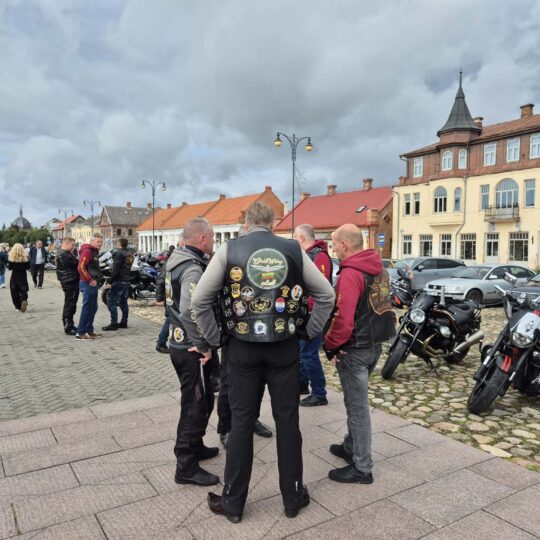 Motociklininkų kolona rokiškio motociklininkų kolona rokiškio gimtadienį skelbė „visu garsu“ 2026 motociklinink kolona roki kio gimtadien skelb visu gars 194 motociklininkų kolona rokiškio iustitia. Bg gimtasis rokiškis
ne tik techninio sporto mėgėjus žavi motociklininkų kolonos: tai ir laisvės pojūtis, bendrystės jausmas, tarsi kelias taptų bendras visiems. Rokiškio 527-ojo... Motociklininkų kolona rokiškio gimtadienį skelbė „visu garsu“ 2026 2026-09-24 12:55:37 teisingumas - iustitia. Bg motociklininkų kolona rokiškio