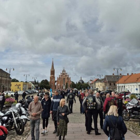Motociklininkų kolona rokiškio motociklininkų kolona rokiškio gimtadienį skelbė „visu garsu“ 2026 motociklinink kolona roki kio gimtadien skelb visu gars 195 motociklininkų kolona rokiškio iustitia. Bg gimtasis rokiškis
ne tik techninio sporto mėgėjus žavi motociklininkų kolonos: tai ir laisvės pojūtis, bendrystės jausmas, tarsi kelias taptų bendras visiems. Rokiškio 527-ojo... Motociklininkų kolona rokiškio gimtadienį skelbė „visu garsu“ 2026 2026-09-24 12:55:37 teisingumas - iustitia. Bg motociklininkų kolona rokiškio