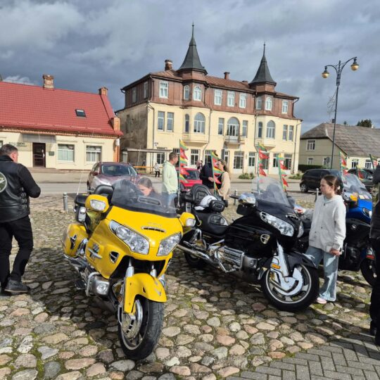 Motociklininkų kolona rokiškio motociklininkų kolona rokiškio gimtadienį skelbė „visu garsu“ 2026 motociklinink kolona roki kio gimtadien skelb visu gars 198 motociklininkų kolona rokiškio iustitia. Bg gimtasis rokiškis
ne tik techninio sporto mėgėjus žavi motociklininkų kolonos: tai ir laisvės pojūtis, bendrystės jausmas, tarsi kelias taptų bendras visiems. Rokiškio 527-ojo... Motociklininkų kolona rokiškio gimtadienį skelbė „visu garsu“ 2026 2026-09-24 12:55:37 teisingumas - iustitia. Bg motociklininkų kolona rokiškio