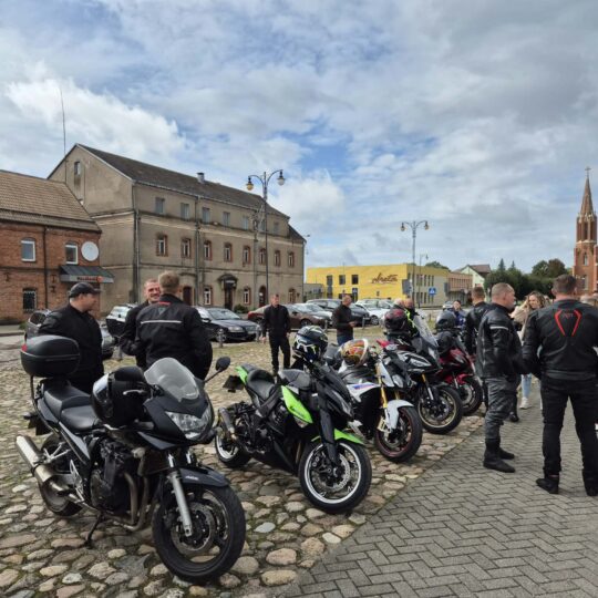 Motociklininkų kolona rokiškio motociklininkų kolona rokiškio gimtadienį skelbė „visu garsu“ 2026 motociklinink kolona roki kio gimtadien skelb visu gars 200 motociklininkų kolona rokiškio iustitia. Bg gimtasis rokiškis
ne tik techninio sporto mėgėjus žavi motociklininkų kolonos: tai ir laisvės pojūtis, bendrystės jausmas, tarsi kelias taptų bendras visiems. Rokiškio 527-ojo... Motociklininkų kolona rokiškio gimtadienį skelbė „visu garsu“ 2026 2026-09-24 12:55:37 teisingumas - iustitia. Bg motociklininkų kolona rokiškio