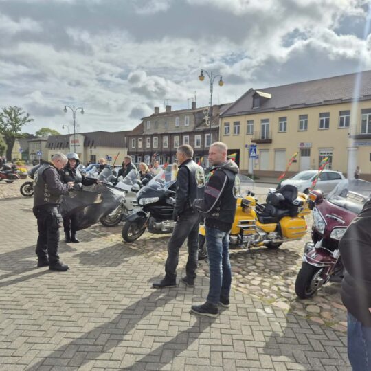 Motociklininkų kolona rokiškio motociklininkų kolona rokiškio gimtadienį skelbė „visu garsu“ 2026 motociklinink kolona roki kio gimtadien skelb visu gars 204 motociklininkų kolona rokiškio iustitia. Bg gimtasis rokiškis
ne tik techninio sporto mėgėjus žavi motociklininkų kolonos: tai ir laisvės pojūtis, bendrystės jausmas, tarsi kelias taptų bendras visiems. Rokiškio 527-ojo... Motociklininkų kolona rokiškio gimtadienį skelbė „visu garsu“ 2026 2026-09-24 12:55:37 teisingumas - iustitia. Bg motociklininkų kolona rokiškio