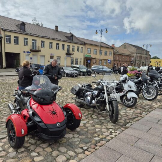 Motociklininkų kolona rokiškio motociklininkų kolona rokiškio gimtadienį skelbė „visu garsu“ 2026 motociklinink kolona roki kio gimtadien skelb visu gars 207 motociklininkų kolona rokiškio iustitia. Bg gimtasis rokiškis
ne tik techninio sporto mėgėjus žavi motociklininkų kolonos: tai ir laisvės pojūtis, bendrystės jausmas, tarsi kelias taptų bendras visiems. Rokiškio 527-ojo... Motociklininkų kolona rokiškio gimtadienį skelbė „visu garsu“ 2026 2026-09-24 12:55:37 teisingumas - iustitia. Bg motociklininkų kolona rokiškio