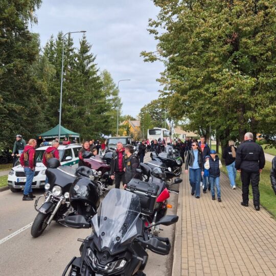 Motociklininkų kolona rokiškio motociklininkų kolona rokiškio gimtadienį skelbė „visu garsu“ 2026 motociklinink kolona roki kio gimtadien skelb visu gars 210 motociklininkų kolona rokiškio iustitia. Bg gimtasis rokiškis
ne tik techninio sporto mėgėjus žavi motociklininkų kolonos: tai ir laisvės pojūtis, bendrystės jausmas, tarsi kelias taptų bendras visiems. Rokiškio 527-ojo... Motociklininkų kolona rokiškio gimtadienį skelbė „visu garsu“ 2026 2026-09-24 12:55:37 teisingumas - iustitia. Bg motociklininkų kolona rokiškio