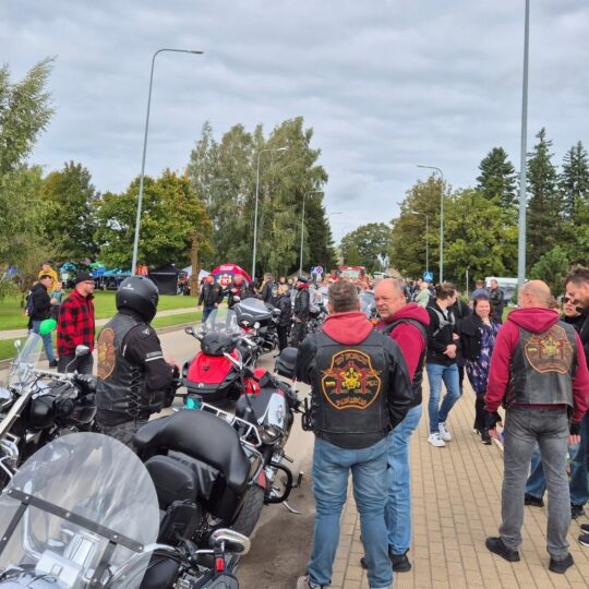 Motociklininkų kolona rokiškio motociklininkų kolona rokiškio gimtadienį skelbė „visu garsu“ 2026 motociklinink kolona roki kio gimtadien skelb visu gars 211 motociklininkų kolona rokiškio iustitia. Bg gimtasis rokiškis
ne tik techninio sporto mėgėjus žavi motociklininkų kolonos: tai ir laisvės pojūtis, bendrystės jausmas, tarsi kelias taptų bendras visiems. Rokiškio 527-ojo... Motociklininkų kolona rokiškio gimtadienį skelbė „visu garsu“ 2026 2026-09-24 12:55:37 teisingumas - iustitia. Bg motociklininkų kolona rokiškio