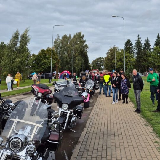 Motociklininkų kolona rokiškio motociklininkų kolona rokiškio gimtadienį skelbė „visu garsu“ 2026 motociklinink kolona roki kio gimtadien skelb visu gars 212 motociklininkų kolona rokiškio iustitia. Bg gimtasis rokiškis
ne tik techninio sporto mėgėjus žavi motociklininkų kolonos: tai ir laisvės pojūtis, bendrystės jausmas, tarsi kelias taptų bendras visiems. Rokiškio 527-ojo... Motociklininkų kolona rokiškio gimtadienį skelbė „visu garsu“ 2026 2026-09-24 12:55:37 teisingumas - iustitia. Bg motociklininkų kolona rokiškio