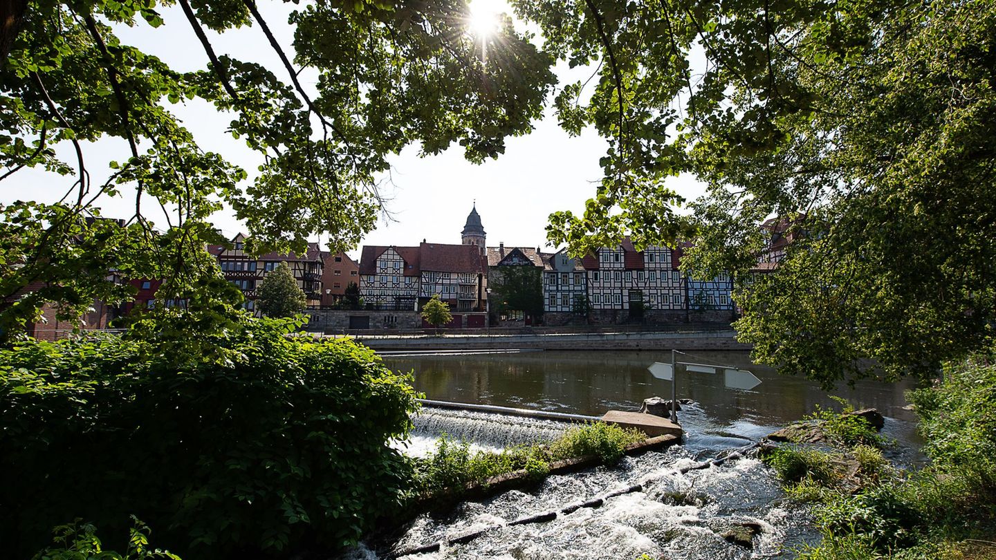 Notfall: siebenjähriger aus weser gerettet – passanten helfen polizei 2026