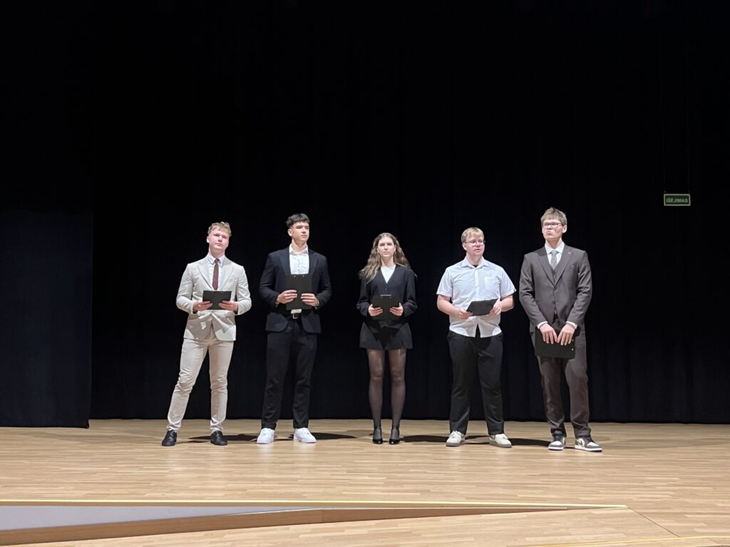Priekuliškiai naujuosius mokslo metus pasitiko be pedagogų trūkumo 2026 - teisingumas - iustitia. Bg Priekuliškiai naujuosius mokslo metus pasitiko be pedagogų trūkumo 2026 priekuli kiai naujuosius mokslo metus pasitiko pedagog 3 iustitia. Bg 905 priekulės ievos simonaitytės gimnazijos mokiniai vėl grįžo į mokyklinius suolus raškyti žinių vaisių. Nors prastas oras privertė šventę perkelti iš lauko į patalpas, vos... Priekuliškiai naujuosius mokslo metus pasitiko be pedagogų trūkumo 2026 2026-09-04 06:39:00 teisingumas - iustitia. Bg