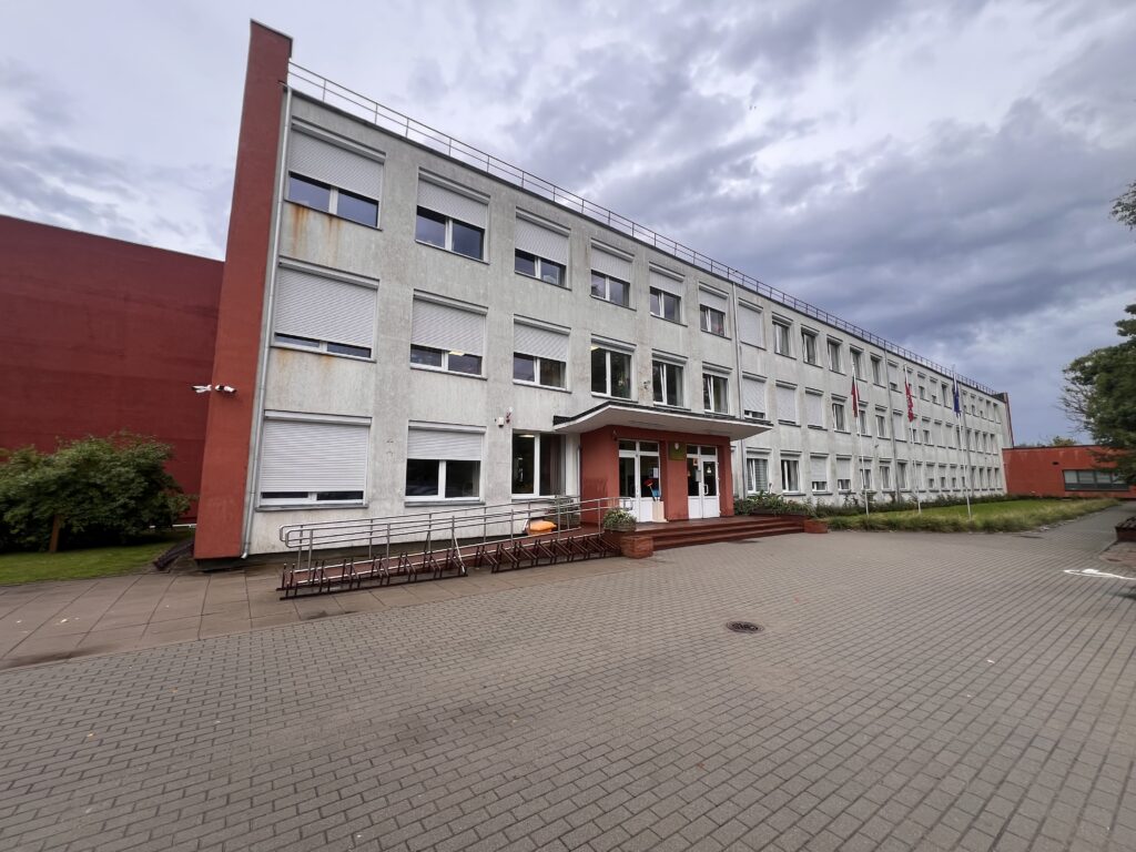 Priekuliškiai naujuosius mokslo metus pasitiko be pedagogų trūkumo 2026 - teisingumas - iustitia. Bg Priekuliškiai naujuosius mokslo metus pasitiko be pedagogų trūkumo 2026 priekuli kiai naujuosius mokslo metus pasitiko pedagog 8 iustitia. Bg 905 priekulės ievos simonaitytės gimnazijos mokiniai vėl grįžo į mokyklinius suolus raškyti žinių vaisių. Nors prastas oras privertė šventę perkelti iš lauko į patalpas, vos... Priekuliškiai naujuosius mokslo metus pasitiko be pedagogų trūkumo 2026 2026-09-04 06:39:00 teisingumas - iustitia. Bg