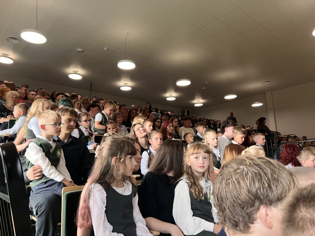Priekuliškiai naujuosius mokslo metus pasitiko be pedagogų trūkumo 2026 - teisingumas - iustitia. Bg Priekuliškiai naujuosius mokslo metus pasitiko be pedagogų trūkumo 2026
