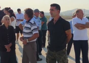 Protestë para Bankers Petroleum, banorët kërkojnë pagesat për tokat: Nëse nuk na dëgjojnë do të bllokojmë puset e naftës! (VIDEO) 2026