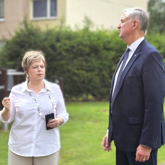 Rokiškio lopšelis-darželis „varpelis“ ruošiasi permainoms – startuoja renovacija 2026 roki kio lop elis dar elis varpelis ruo iasi permainoms 4 iustitia. Bg gimtasis rokiškis
reikės ir savivaldybės finansinio prisidėjimo
„paraišką pagal aplinkos ministerijos pažangos programą, skirtą viešųjų pastatų energetinio efektyvumo... Rokiškio lopšelis-darželis „varpelis“ ruošiasi permainoms – startuoja renovacija 2026 2026-09-02 10:32:43 teisingumas - iustitia. Bg