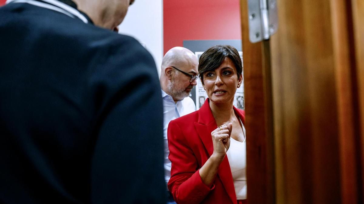 Seis días de vértigo para pactar un doble decreto 'in extremis' en una reunión de una hora de siete ministros 2026 - justicia - iustitia. Bg Seis días de vértigo para pactar un doble decreto 'in extremis' en una reunión de una hora de siete ministros