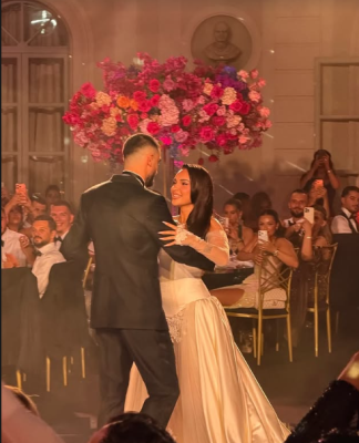 Këngëtarja kida i jep fund beqarisë, ceremonia madhështore në romë dhe të ftuarit vip 2026 tarja kida jep fund beqaris ceremonia madh shtore rom d 3 këngëtarja e njohur shqiptare, kida, ka kurorëzuar dashurinë me partnerin e saj, ajbin, në një ceremoni madhështore... Iustitia. Bg këngëtarja kida i jep fund beqarisë, ceremonia madhështore në romë dhe të ftuarit vip 2026 2026-09-02 09:36:11 юстиция