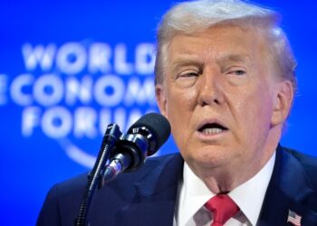 Trump critica “forças negativas” que querem abrandar desenvolvimento da ia 2026