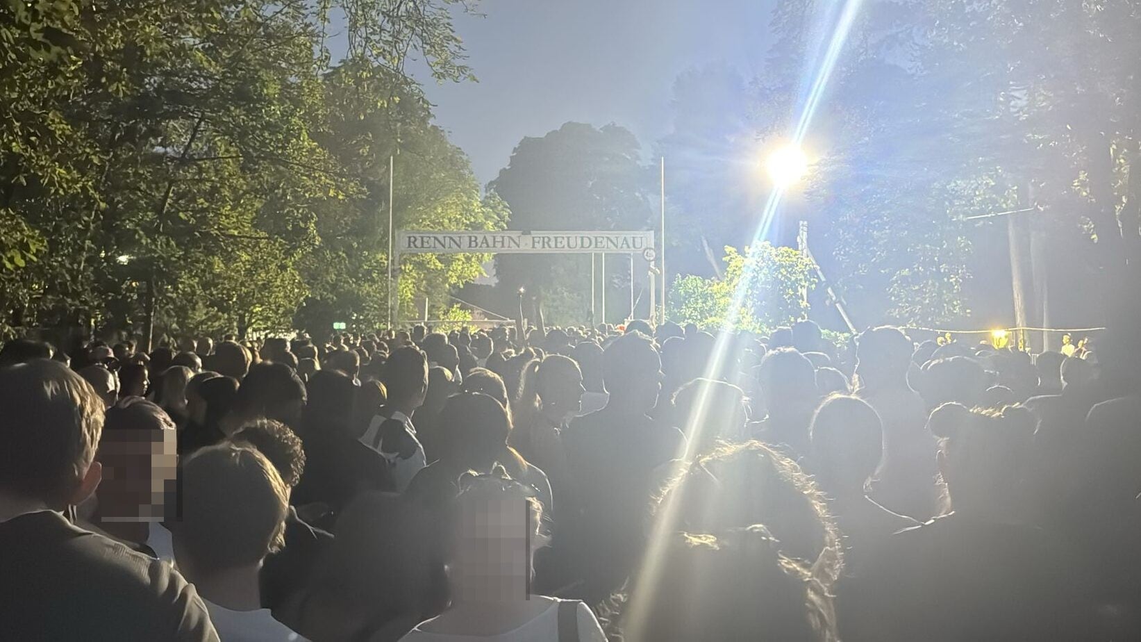 Rätsel um festival - beatpatrol: fans vertröstet, künstler reisten ab 2026