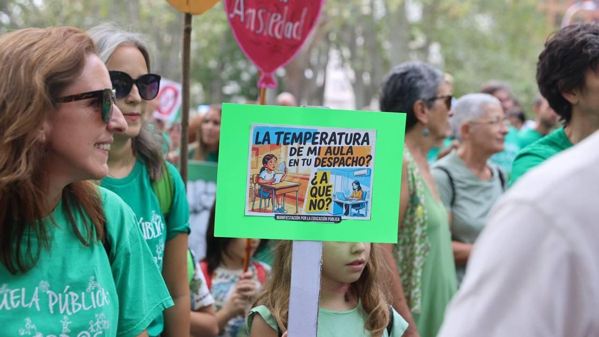 Una marea verde por la educación pública desborda madrid y termina junto a la acampada por la vivienda en sol: “tenemos los mismos enemigos” 2026 - justicia - iustitia. Bg Una de la denuncias más sonadas en la educación pública durante el verano ha sido la falta de aire acondicionado en las clases, un problema que se agrava con temperaturas cada vez más altas: "¿la temperatura de mi aula en tu despacho? ¿a que no? "