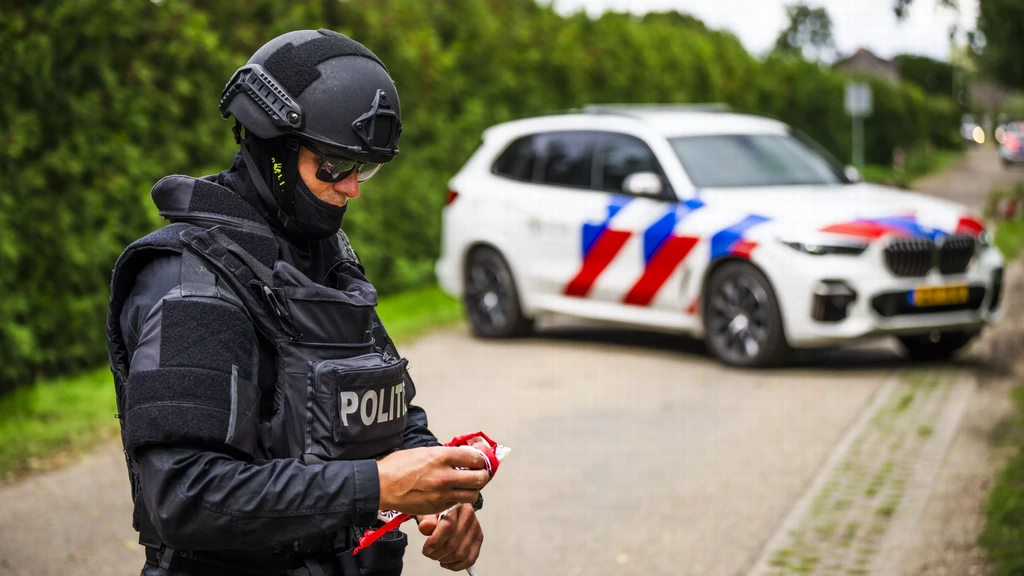 32 verdachten Overasselt als groep verdacht van moord of doodslag op beveiliger 2026