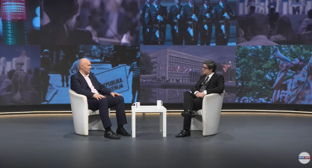 (video) minister rončević v oddaji intervju: sistem ljudi ne pripravlja na prihodnost. In to je grozljivo za državo 2026 video minister ron evi oddaji intervju sistem ljudi pri 1 piše: a. H. (nova24tv)
minister za izobraževanje, znanost in mladino borut rončević v intervjuju z aleksandrom... Iustitia. Bg (video) minister rončević v oddaji intervju: sistem ljudi ne pripravlja na prihodnost. In to je grozljivo za državo 2026 2026-09-19 09:25:19 pravosodje - iustitia. Bg