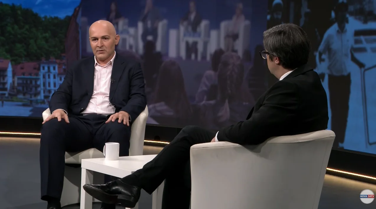 (video) minister rončević v oddaji intervju: sistem ljudi ne pripravlja na prihodnost. In to je grozljivo za državo 2026 video minister ron evi oddaji intervju sistem ljudi pri 2 piše: a. H. (nova24tv)
minister za izobraževanje, znanost in mladino borut rončević v intervjuju z aleksandrom... Iustitia. Bg (video) minister rončević v oddaji intervju: sistem ljudi ne pripravlja na prihodnost. In to je grozljivo za državo 2026 2026-09-19 09:25:19 pravosodje - iustitia. Bg