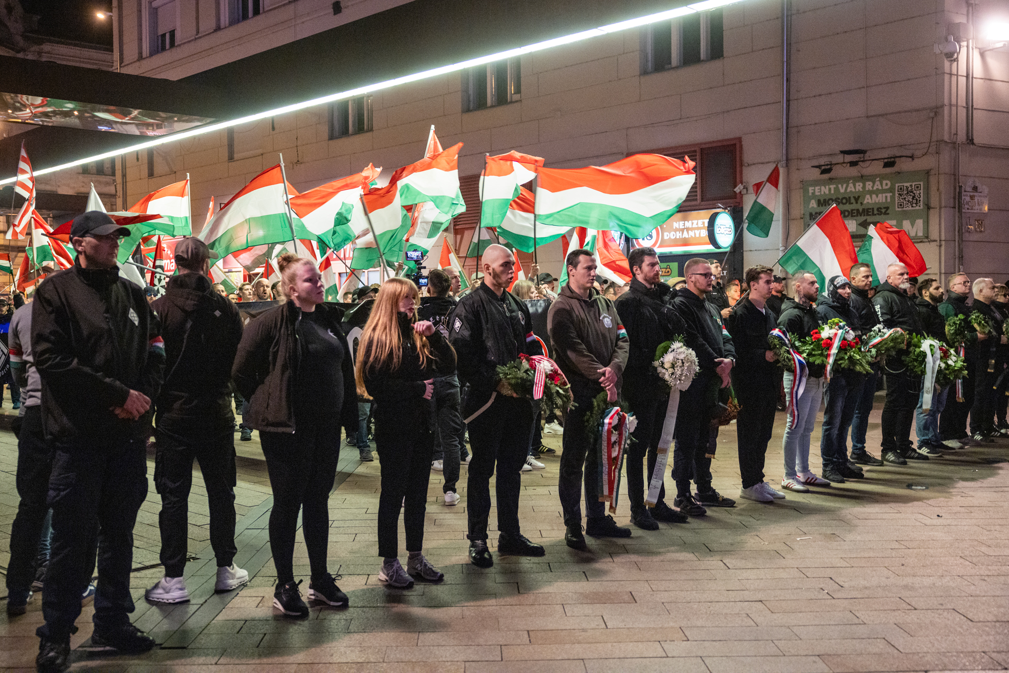 Hazánk nem elég akinek a mi hazánk nem elég nacionalista, az a légió hungária masírozós-karlengetős megemlékezésével vigasztalódhatott 2026 akinek haz nem nacionalista hung ria mas roz karlenget 4 hazánk nem elég nem sokáig bírta nemzeti radikalizmus nélkül a corvin köz. A mi hazánk... Iustitia. Bg akinek a mi hazánk nem elég nacionalista, az a légió hungária masírozós-karlengetős megemlékezésével vigasztalódhatott 2026 2026-10-23 19:51:52 igazságszolgáltatás - iustitia. Bg hazánk nem elég