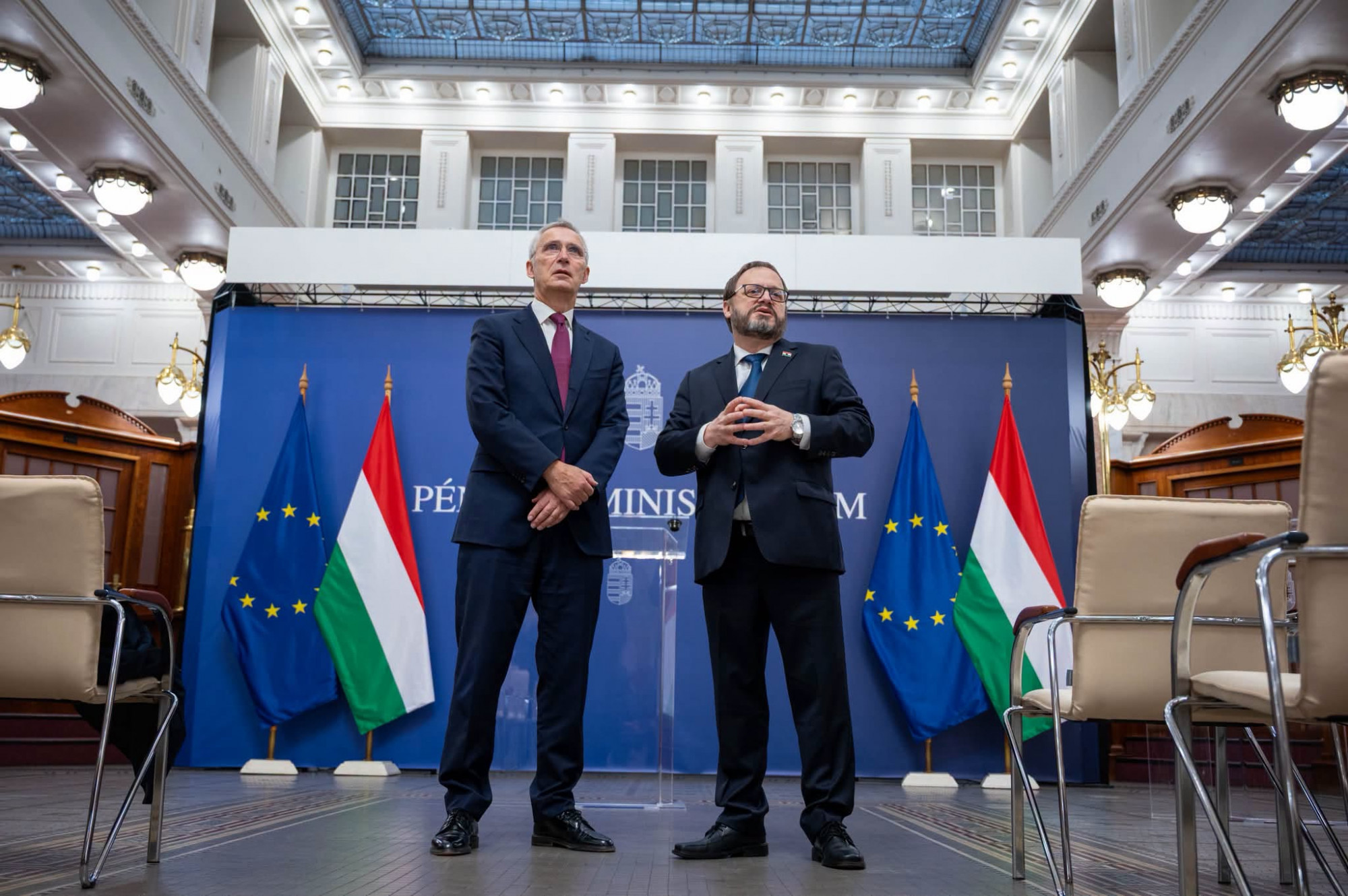 Kármán andrás kezet kármán andrás kezet rázott jens stoltenberggel, megerősítették a 93 milliárdos norvég alap-megállapodást 2026 andr kezet zott jens stoltenberggel meger tett milli rd kármán andrás kezet kármán andrás október 23-án sem pihent: az 1956-os forradalom 70.... Iustitia. Bg kármán andrás kezet rázott jens stoltenberggel, megerősítették a 93 milliárdos norvég alap-megállapodást 2026 2026-10-23 14:52:07 igazságszolgáltatás - iustitia. Bg kármán andrás kezet