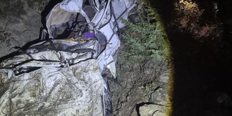 Çankırı'da feci kaza! Otomobil uçuruma yuvarlandı: 4 ölü, 1 yaralı 2026 - adalet - iustitia. Bg Çankırı'da feci kaza! Otomobil uçuruma yuvarlandı: 4 ölü, 1 yaralı 2026