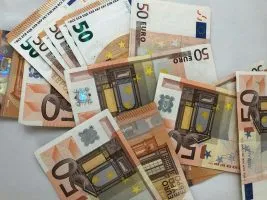 Ујп апелира граѓаните кои имале заработка од странство во 2021 година да платат данок 2026 - правда - юстиция Управата за јавни ујп апелира граѓаните кои имале заработка од странство во 2021 година да платат данок 2026 apelira gragjanite koi imale zarabotka stranstvo 2021 g управата за јавни iustitia. Bg управата за јавни приходи информираше дека започна со проверки на податоците што ги има добиено од банките за приливите од странство на граѓаните остварени во текот на 2021... Ујп апелира граѓаните кои имале заработка од странство во 2021 година да платат данок 2026 2026-10-24 09:20:26 правда - юстиция управата за јавни