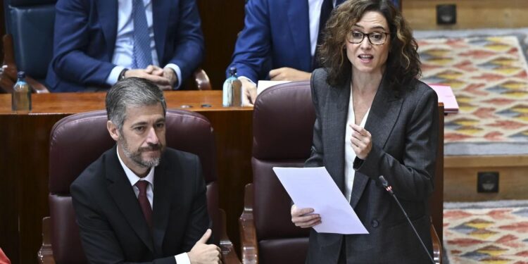 Ayuso anuncia que irá a la justicia para forzar el desalojo de sol y la oposición le reprocha que se "ría" de maricarmen 2026 - justicia - iustitia. Bg Ayuso anuncia que irá a la justicia para forzar el desalojo de sol y la oposición le reprocha que se "ría" de maricarmen 2026
