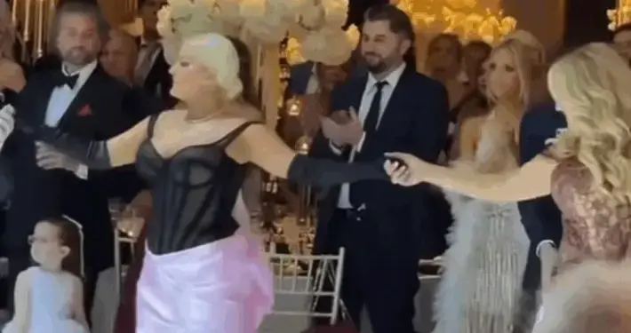 BALKANSKI TEMPERAMENT Bebe Rexha zaplesala kolo, a oko nje letjele su novčanice 2026