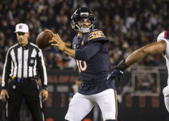 Bears QB Caleb Williams kept making major strides in fundamentals in sparkling performance to beat Patriots 2026