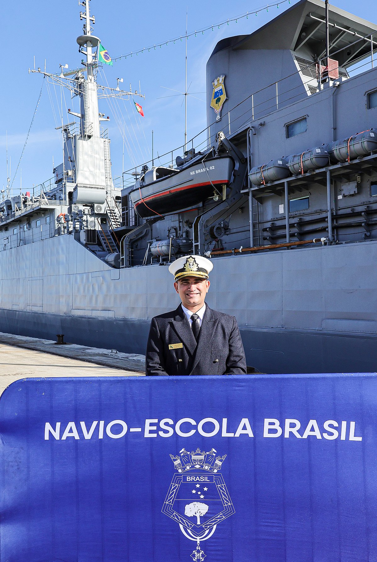 O 'brasil' em alto-mar. Veja como é por dentro o navio-escola que forma os novos oficiais da marinha 2026 - justiça - iustitia. Bg Navio-escola brasil o 'brasil' em alto-mar. Veja como é por dentro o navio-escola que forma os novos oficiais da marinha 2026 brasil alto mar veja como por dentro navio escola que f 1 navio-escola brasil construído em 1986, o navio-escola brasil realiza a sua 40ª viagem de formação de guardas-marinha, a parte final do... Iustitia. Bg o 'brasil' em alto-mar. Veja como é por dentro o navio-escola que forma os novos oficiais da marinha 2026 2026-10-21 15:55:22 justiça - iustitia. Bg navio-escola brasil