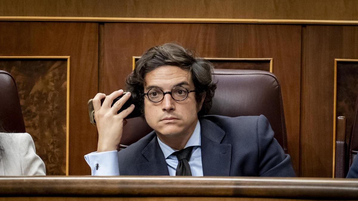 La 'cara b' que esconde el simulador de sueldos de vox que concentra el "ahorro fiscal" en las rentas altas 2026 - justicia - iustitia. Bg La 'cara b' que esconde el simulador de sueldos de vox que concentra el