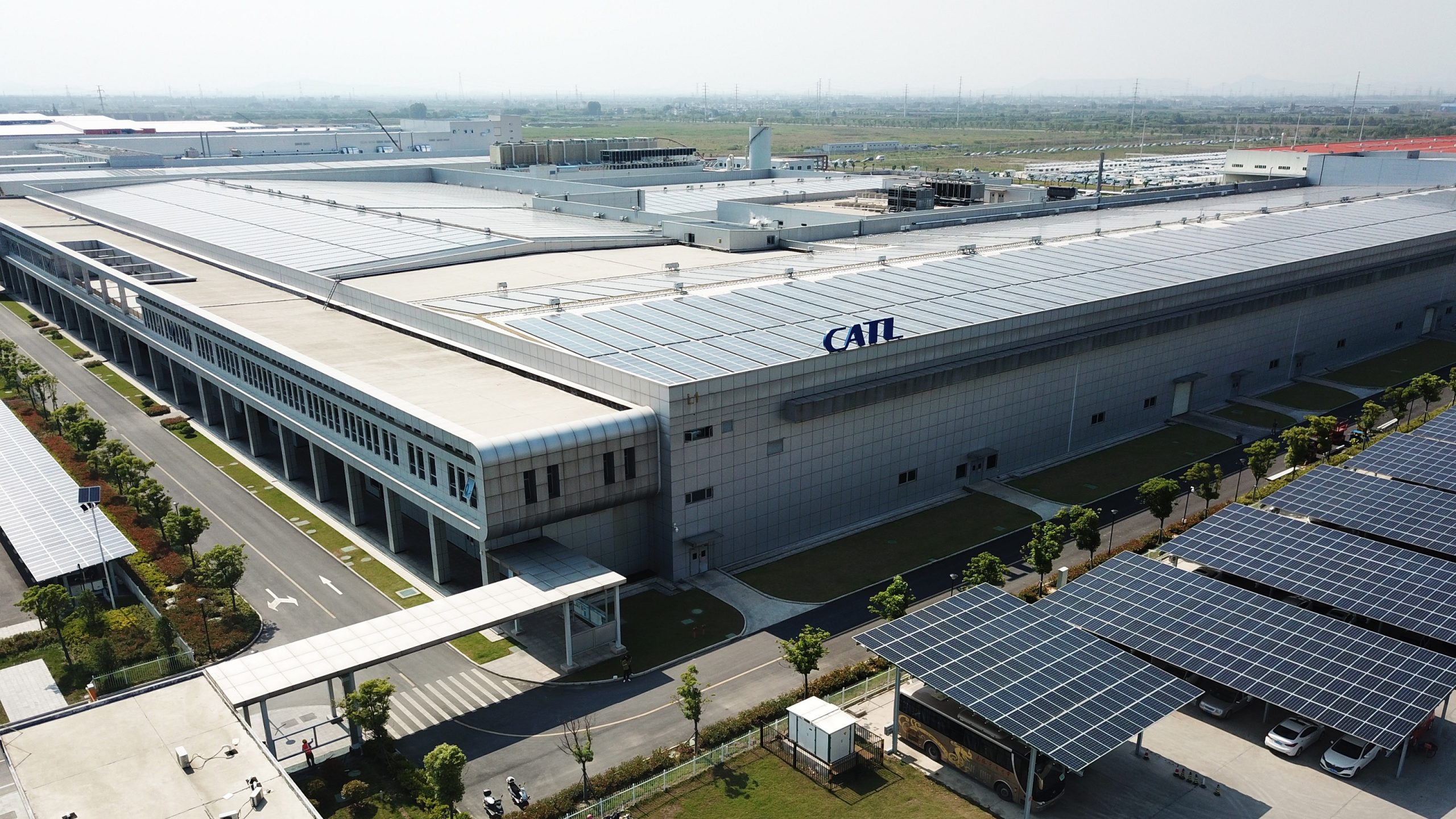 Catl and hyperstrong sign strategic sodium-ion battery deal