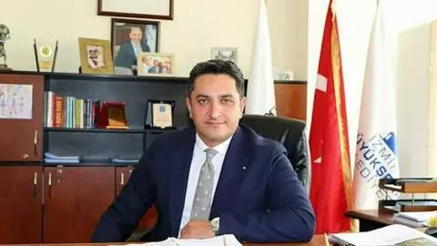 Daha önce 'kamu zararı yok' diyen cemil tugay fikir değiştirdi: soyer'in davasına katılım kararı 2026 - adalet - iustitia. Bg K