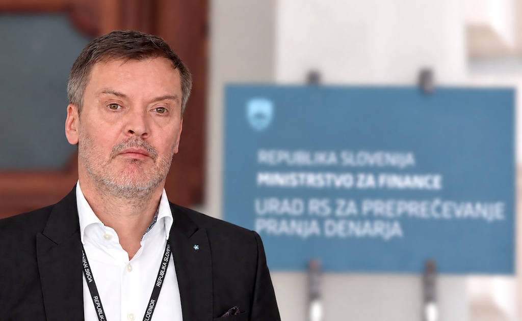 Dr. Damjan žugelj proti portalu necenzurirano in njegovim aktivističnim avtorjem 2026 - pravosodje - iustitia. Bg Damjan žugelj proti dr. Damjan žugelj proti portalu necenzurirano in njegovim aktivističnim avtorjem 2026 damjan ugelj proti portalu necenzurirano njegovim aktiv damjan žugelj proti avtor: vida kocjan
portal necenzurirano. Si in njegovi novinarji, ki so po javno znanih podatkih povezani s tajkunsko... Iustitia. Bg dr. Damjan žugelj proti portalu necenzurirano in njegovim aktivističnim avtorjem 2026 2026-10-25 19:09:08 pravosodje - iustitia. Bg damjan žugelj proti