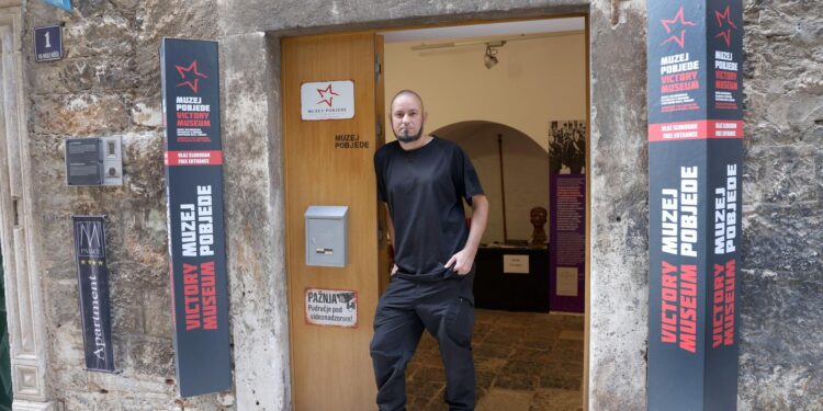 Denis periša ‘gradonačelnik splita boji se torcide, a gradovi su zatočenici navijačkih skupina’ 2026