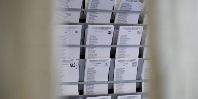 El despacho de baltasar garzón busca la vía para que el veto al voto por la ley de nietos regrese al constitucional 2026 - justicia - iustitia. Bg El despacho de baltasar garzón busca la vía para que el veto al voto por la ley de nietos regrese al constitucional 2026