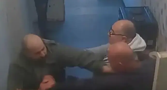 19 дни преди йотова да го помилва, петричкият ескобар раздава крушета в затвора 2026 - юстиция 19 дни преди йотова да го помилва, петричкият ескобар раздава крушета в затвора 2026