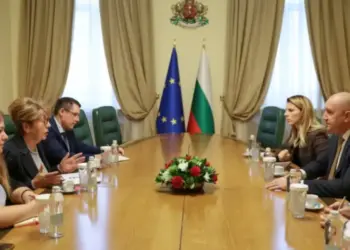 Ето какво си казаха румен радев и елеонора митрофанова 2026